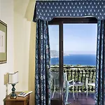 فندق Sirius تاورمينا