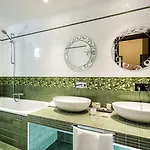 Sirius Hotel