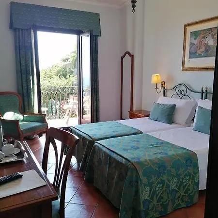Hotel Sirius 4*