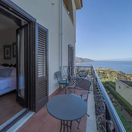 Sirius Hotel 4*