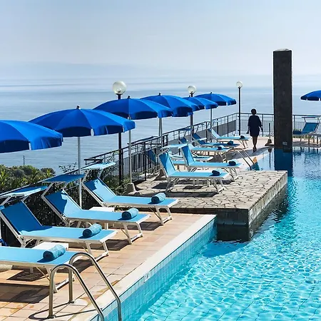 Sirius 4* Taormina