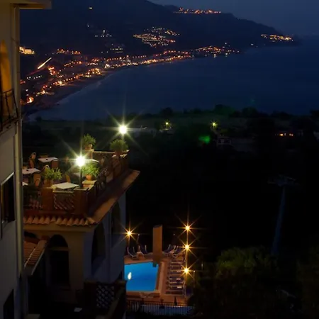 Sirius Taormina