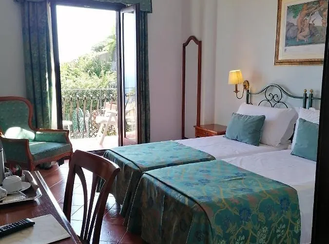 Hotel Sirius 4*