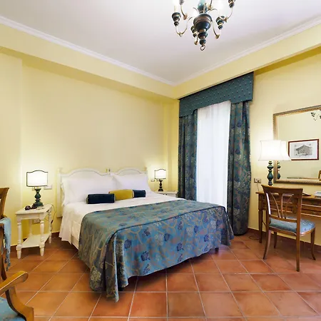 Sirius Hotel 4*