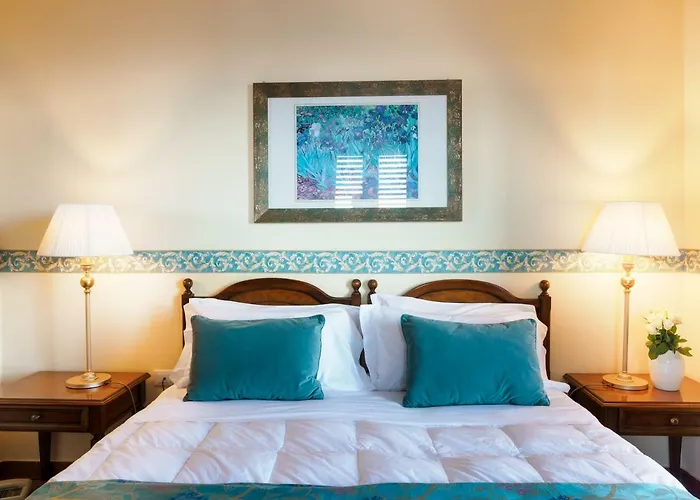 Hotell Sirius 4*